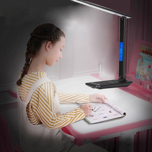 Lampa Plus 3 v 1: Stolní lampa s nabíječkou telefonu, hodinami a termostatem